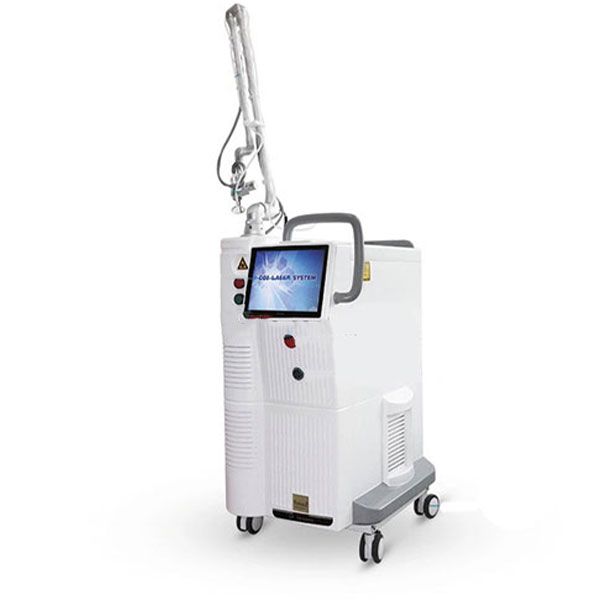 CO2-fractional-laser-device لیزر CO2 فرکشنال فوتونا عکس از کنار