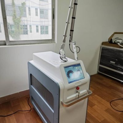 دستگاه لیزر پیکو سکند دسته آلمانی از بغل